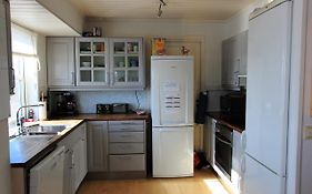 King Size Bed, Hjem Med Utsikt, Gratis Parkering